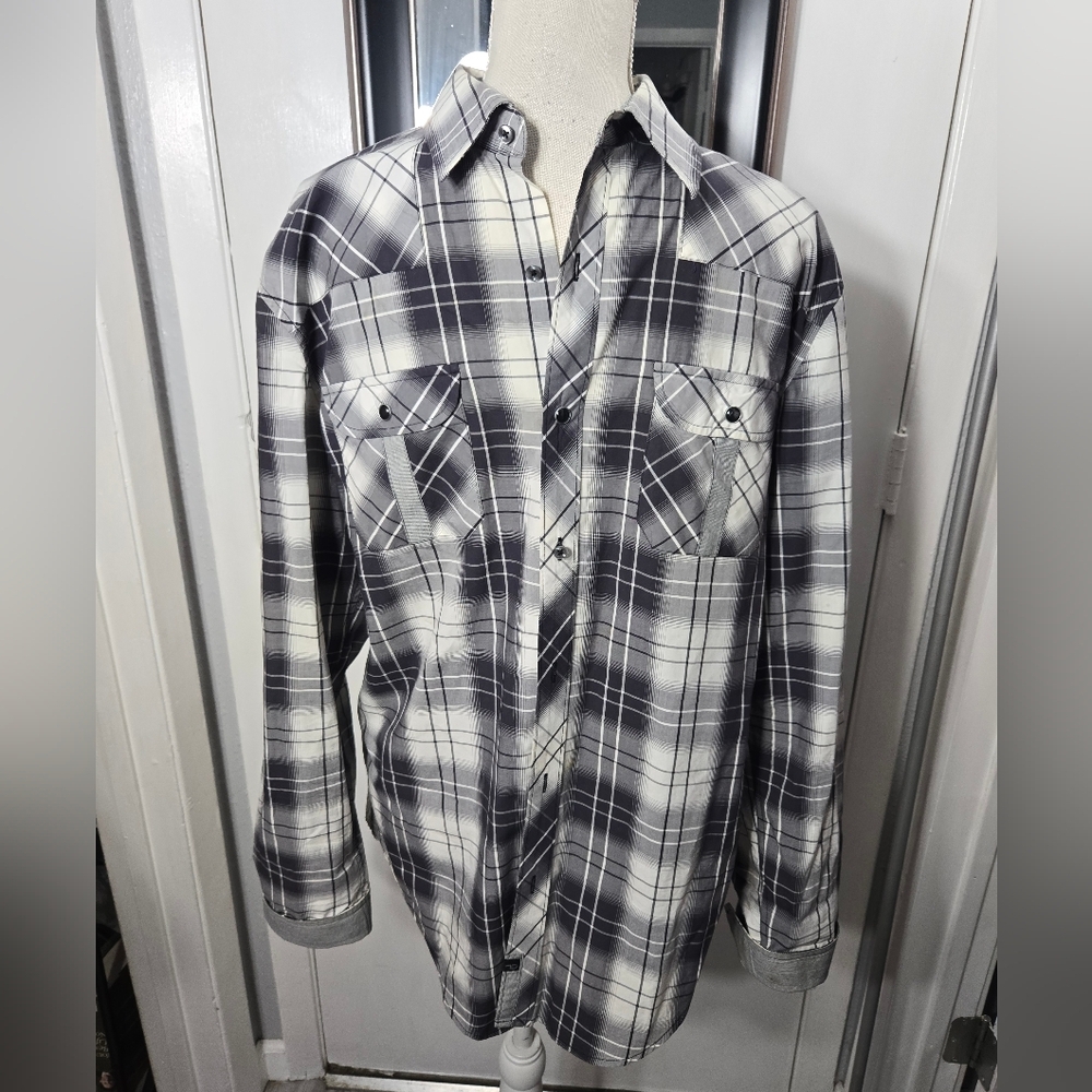 7 Diamonds Men Button Up Long Sleeve Shirt Sz Large Plaid